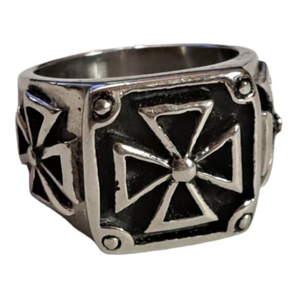 Iron cross ring size 13.5 - Picture 3 of 4